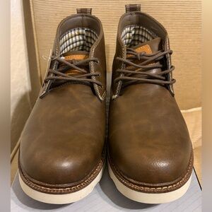 NWT Buffalo David Bitton Men’s Metcalf Chukka Boots in Brown - Size 13